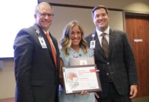 Child Life Student Receives Volunteer Award