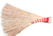 Broom Making Workshop at the Appalachian Center for Craft