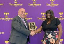 Monic Ductan receives College of Arts and Sciences Award