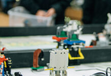 FIRST LEGO League Volunteers Needed!